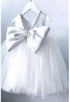 Дитяче святкове плаття з бантиком біле на дівчинку